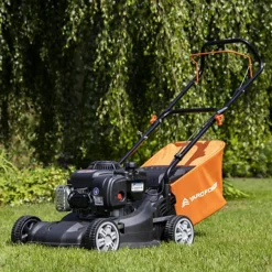 Yard Force 40cm Hand Push Petrol Lawnmower With 125cc Briggs And Stratton 300 Engine GMB40 -Outlet Green Shrub Hub Store yard force 40cm hand push petrol lawnmower with 125cc briggs and stratton 300 engine gmb406939500727732 04c MP