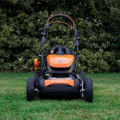 Yard Force 40V 46cm Self-Propelled Cordless Lawnmower With 4AH Lithium-ion Battery & Quick Charger LM G46E - GR40 Range -Outlet Green Shrub Hub Store yard force 40v 46cm self propelled cordless lawnmower with 4ah lithium ion battery quick charger lm g46e gr40 range6939500732200 04c MP